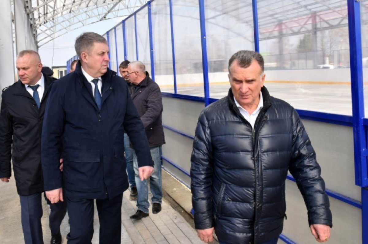 Брянский губернатор оценил ход строительства жилого комплекса в Журиничах